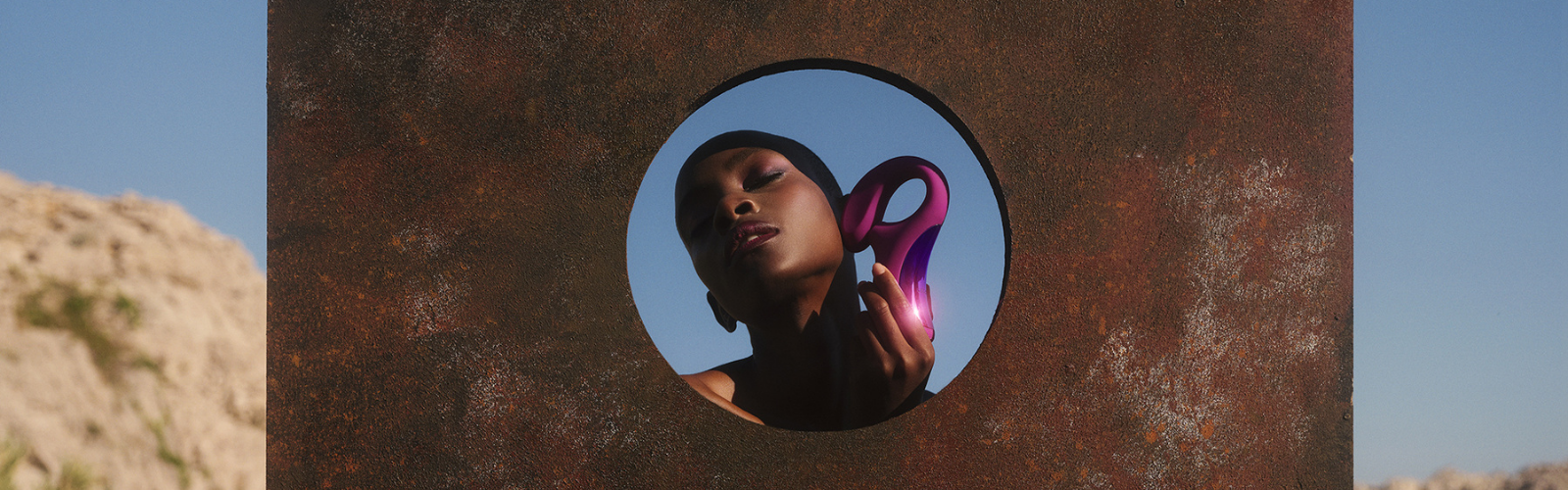 Make her see stars with the Lelo Enigma.
