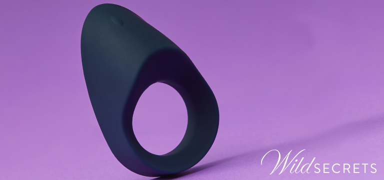 Picture of the Wild Secrets Thrill Couple's Ring - an ovate cock ring made of soft silicone with a vibrating tip at the end of the oval